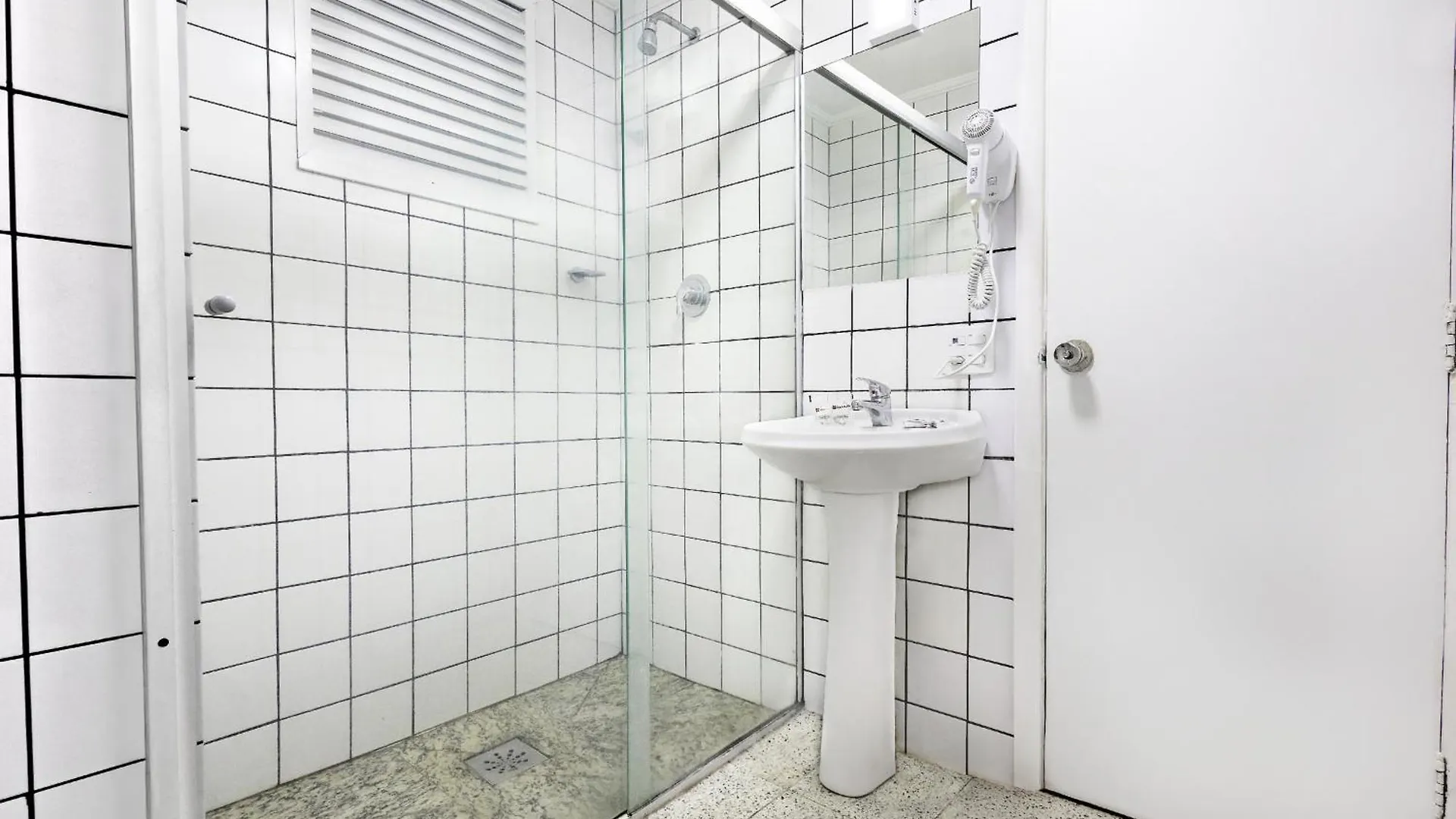Hotel Euro Suite Sao Paulo By Nacional Inn - A 600 Metros Da Rua 25 De Marco