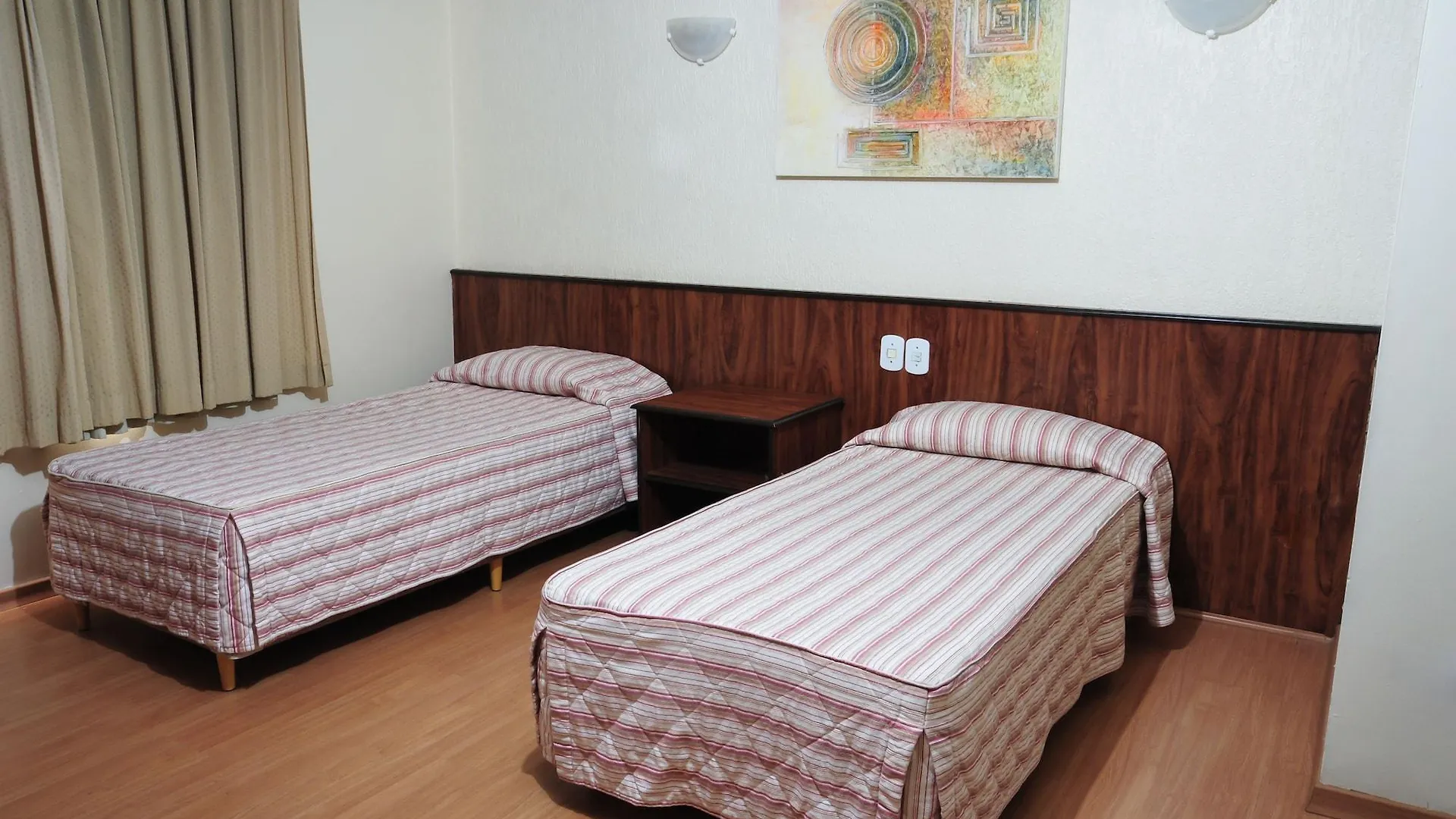 Hotel Euro Suite Sao Paulo By Nacional Inn - A 600 Metros Da Rua 25 De Marco