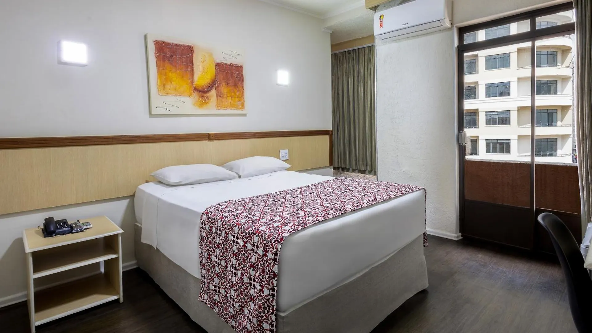 Hotel Euro Suite Sao Paulo By Nacional Inn - A 600 Metros Da Rua 25 De Marco